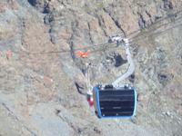 Zermatt - Fahrt auf das Kleine Matterhorn - die neue moderne Gondelbahn von Trockerner Steg auf das Kleine Matterhorn