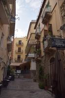 In den menschenleeren Gassen Taorminas