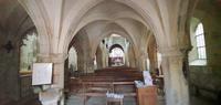 Blick in die Kirche von Flavigny