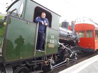 Fahrt mit dem Dampfzug der Rigibahn - auf Rigi-Kulm - Chauffeur Jan hat mal schnell den Platz gewechselt