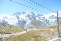 Wanderer auf dem Weg nach Zermatt