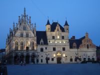 Mechelen, Stadthuis und Lakenhal