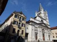Annecy, Rathaus mit Wallfahrtskirche Notre Dame de Liesse