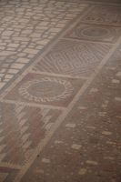 Römischer “Teppich“: das Fußbodenmosaik