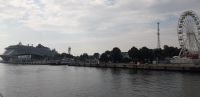Riesenrad an der Mittelmole.jpg