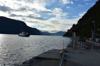 Fähre über den Norddalsfjord von Linge nach Eidsdal - Hauptfjord Storfjord, Nebenfjord Norddalsfjord