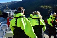 Traumwetter für unser exklusives Abenteuer - mit dem RIB-Boot über den Aurlandsfjord