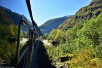 Es folgt direkt ein weiteres Highlight - Fahrt mit der Flåmsbane - der steilsten Eisenbahnstrecke der Welt (ohne Hilfsmittel) - von  Flåm nach Myrdal