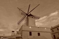 Wanderreise Menorca - Spaziergang in die alte menorquinische Hauptstadt Ciutadella - Die Altstadt - Moli des Comte Asador 