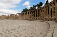 ....umrahmen das ovale Forum von Gerasa