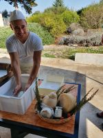 Masseria im Itratal, Vorführung der Mozzarellaherstellung