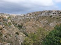 Matera, Gravina Schlucht mit Brücke