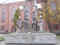 DSCN5324.JPG  Denkmal