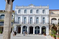 Auf der Plaza Vieja in Havanna