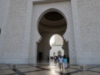 man wird hineingezogen