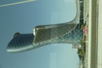 Schiefer Turm von Abu Dhabi