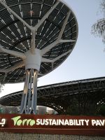 Solarbetriebene Super-Trees im Sustainability District 