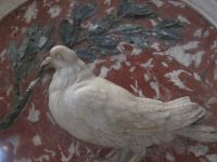 Symbol des Heiligen Geistes und wichtiger denn je, die FRIEDENSTAUBE