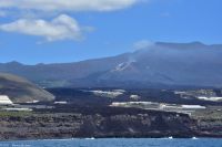 Whale Watching Tour in Tazacorte - der neue Lavastrom mündet im Meer