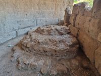 Rom - Forum Romanum (Altar im Tempel von Julius Caesar)