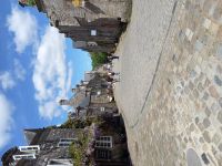 historische Straße in Locronan