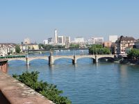 Blick von der Münsterterasse auf Basel