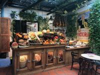 MALAGA - Im Restaurant El Pimpi von Antonio Banderas