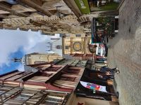 Der Uhrturm am alten Rathaus ist eines der Wahrzeichen von Rouen