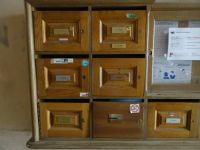 Lyon - Briefkästen im Hausflur