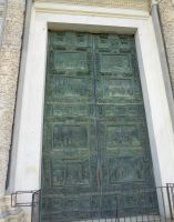 Kunstvolles Tor Baptisterium Pisa