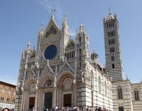 Dom Siena mit Turm