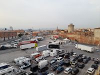 Abfahrt im Hafen von Livorno nach Golfo Aranci