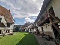 In der Kirchenfestung Honigberg 
