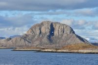Hurtigruten - MS Polarlys - Nordland - Helgelandskysten - Brønnøysund - Berg Torghatten