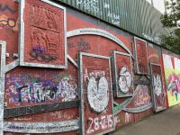 1. Tag – Stadtrundfahrt durch Belfast – Friedensmauer