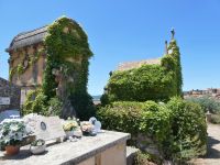 Familiengrüfte in Roussillon