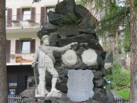 069 Zermatt - Denkmal für Alexander Seiler