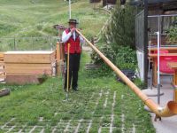 094 Folkloreabend auf Furi