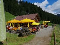 auf der Terasse der Bärgunthütte