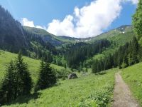 der Wanderweg geht auch nach der Bärgunthütte weiter