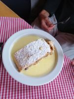 das Kuchenangebot in der Sonna-Alp