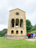 Oviedo_Monte Naranco_Santa Maria.JPG