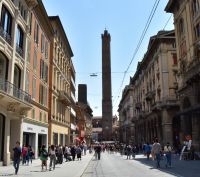 Bologna - die Geschlechtertürme Garisenda