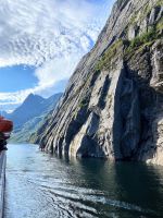 Tag 9 - Fahrt in den Trollfjord.jpg