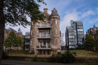 Edinburgh - alt und neu nebeneinander 