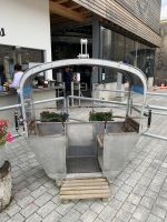 die historischen Gondeln der Eckbauer-Bahn