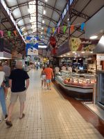 in der Markthalle von Narbonne