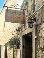 Kleines Restaurant in der Altstadt von Rab