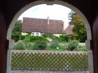 Wirtschaftsgebäude und Gärten