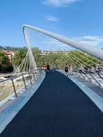 Bilbao_Zubizuri-Brücke von Calatrava.JPG